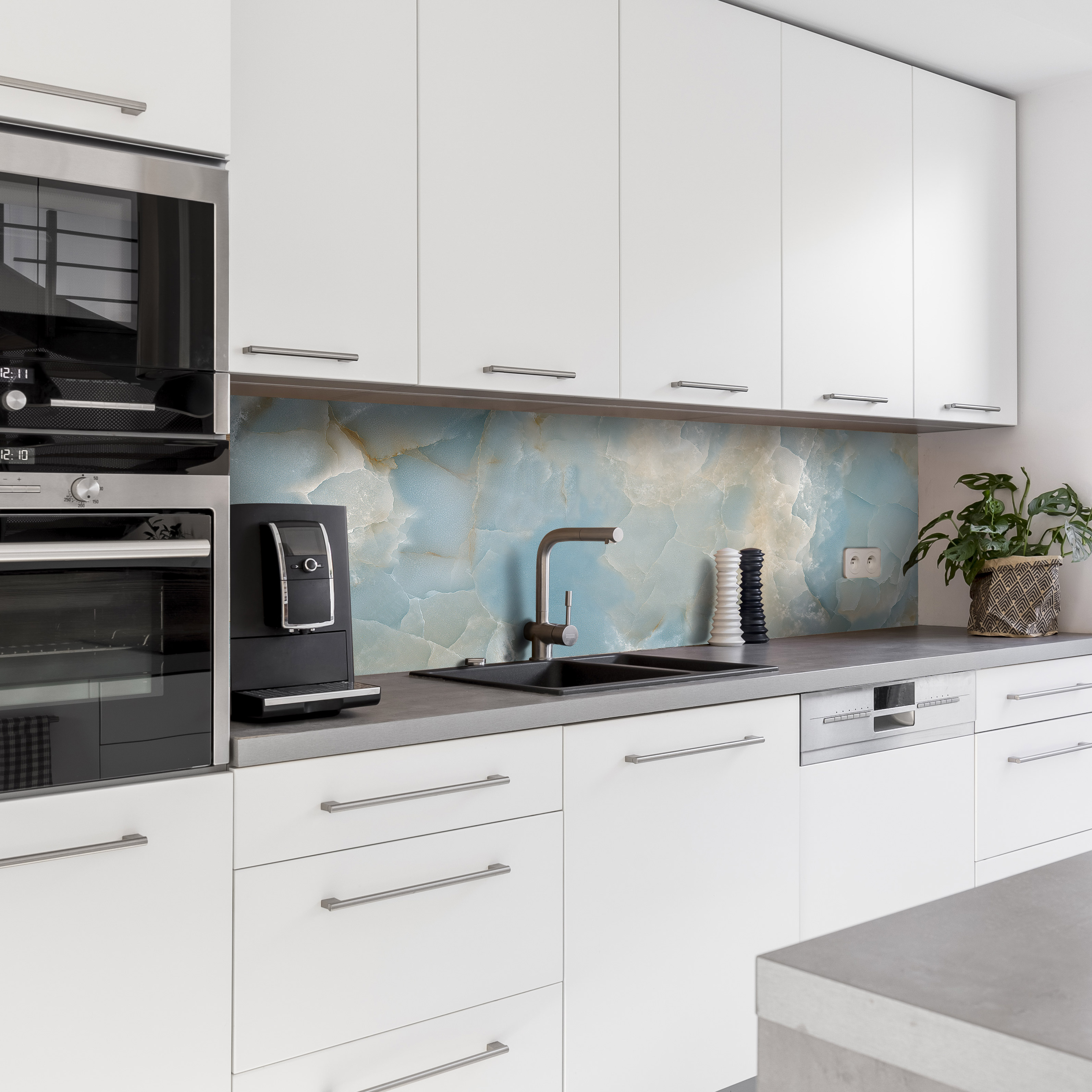 Küchenrückwand mit Marmor V8 Motiv als Fliesenersatz und Spritzschutz