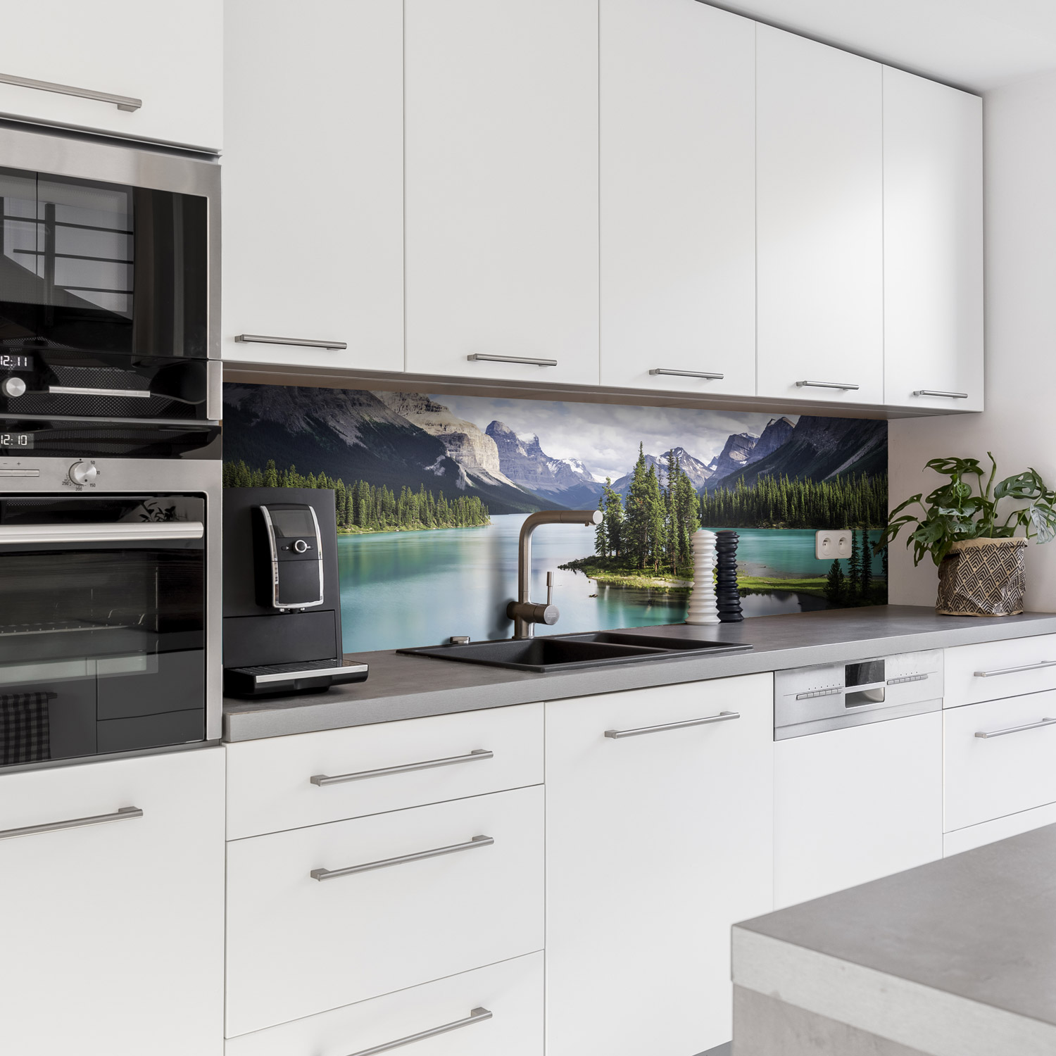 Küchenrückwand mit Berg V1 Motiv als Fliesenersatz und Spritzschutz