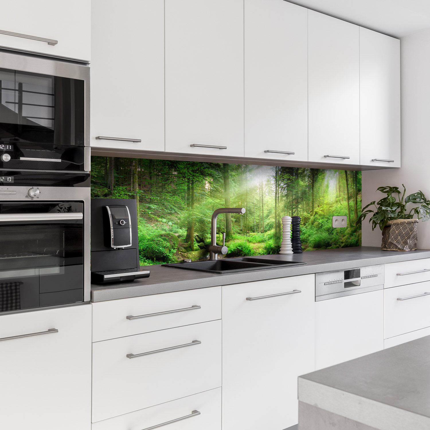 Küchenrückwand mit Wald V3 Motiv als Fliesenersatz und Spritzschutz